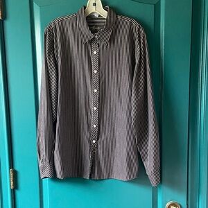 FOXCROFT SIZE 18 WOMANS  WRINKLE FREE SHAPED FIT BLOUSE